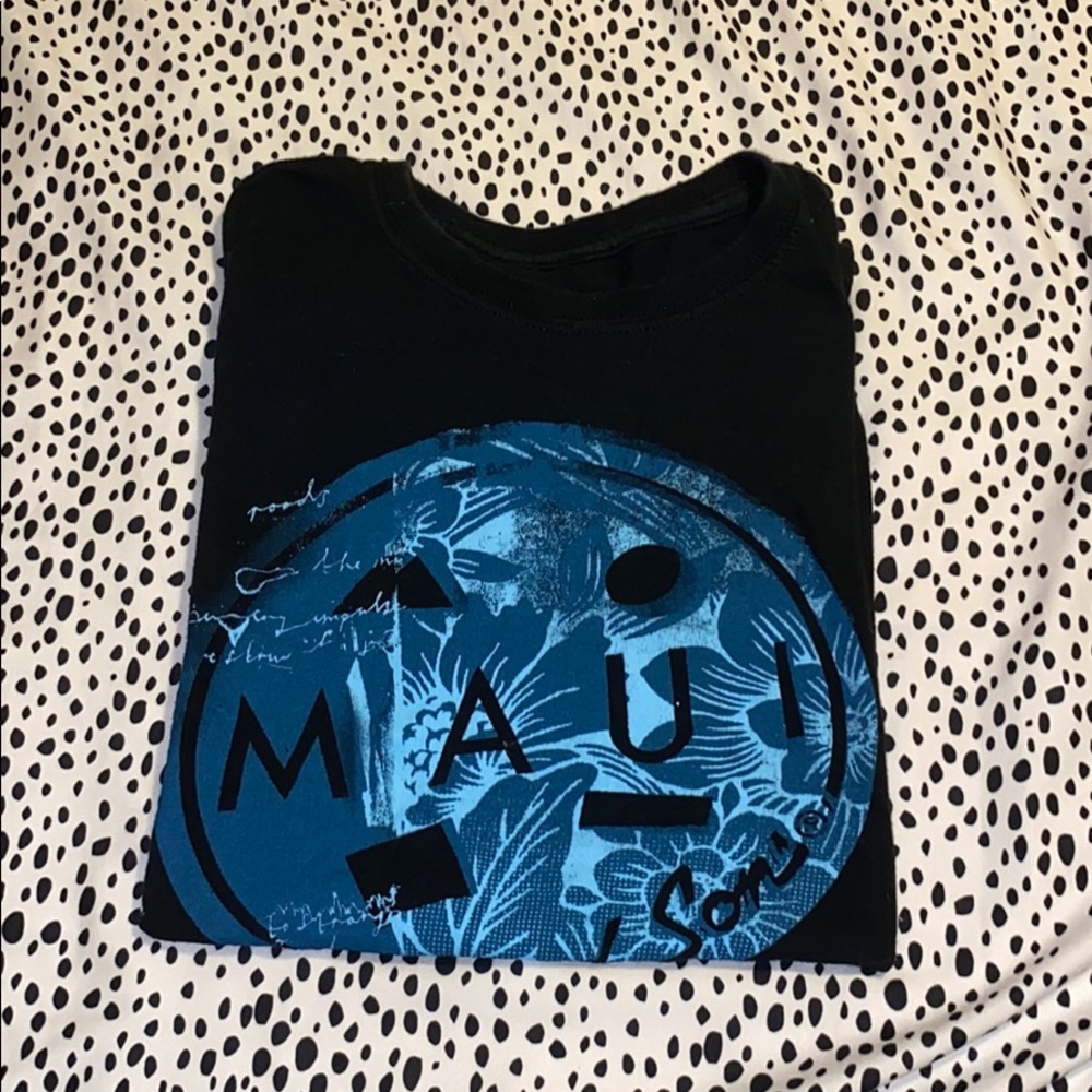 Maui and sons tee
